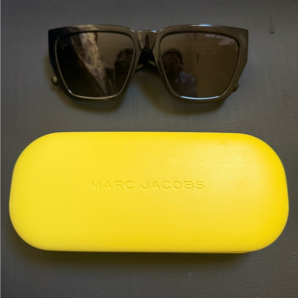 New Marc Jacobs Black Eye-cat Sunglases